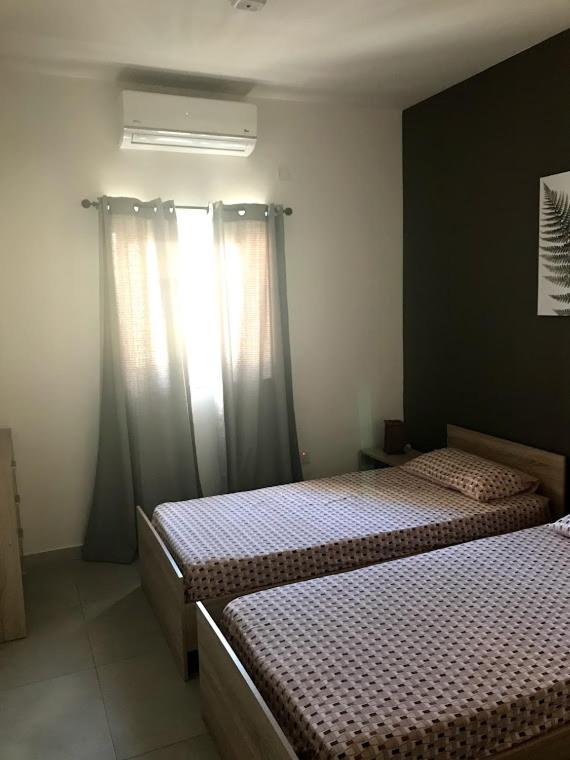 Luqa Apartment - 5 Mins From Airport Exterior photo