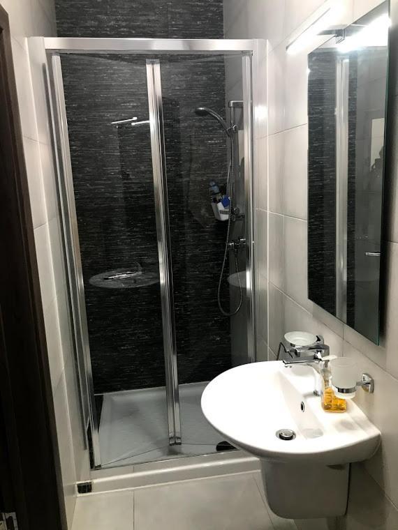 Luqa Apartment - 5 Mins From Airport Exterior photo